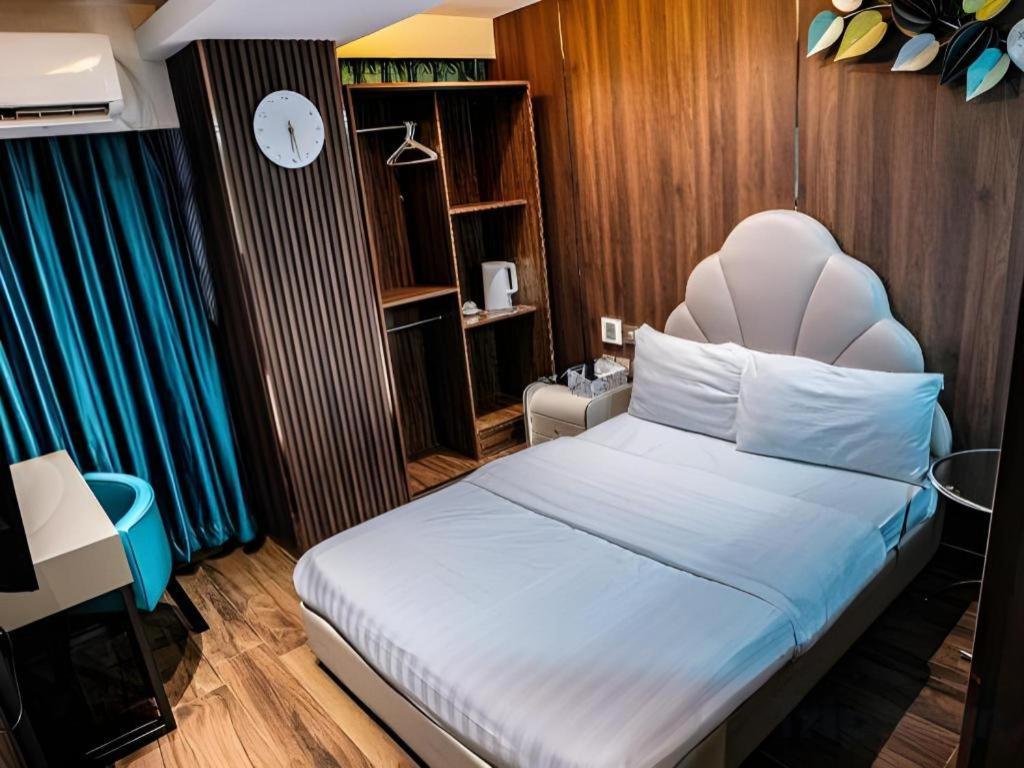 Sunny Day Hotel, Mong Kok Гонконг Екстер'єр фото