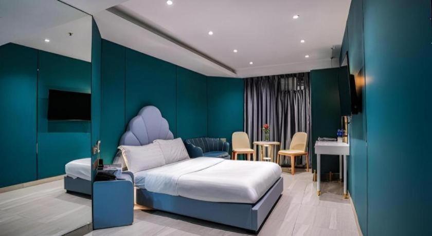 Sunny Day Hotel, Mong Kok Гонконг Екстер'єр фото