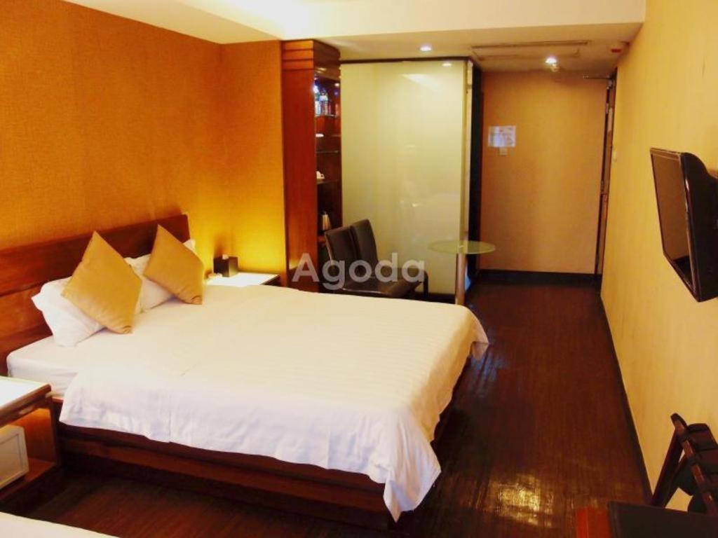 Sunny Day Hotel, Mong Kok Гонконг Екстер'єр фото