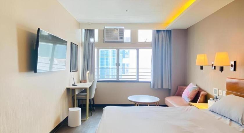 Sunny Day Hotel, Mong Kok Гонконг Екстер'єр фото