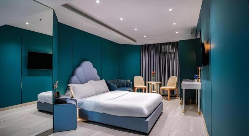 Sunny Day Hotel, Mong Kok Гонконг Екстер'єр фото